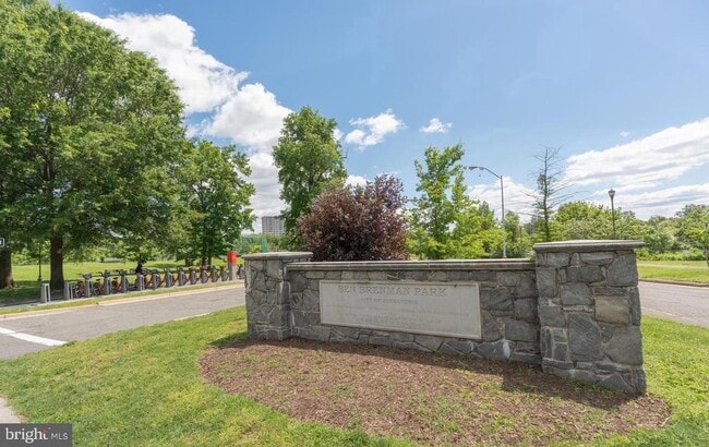 Building Photo - 5114 Vos Ln