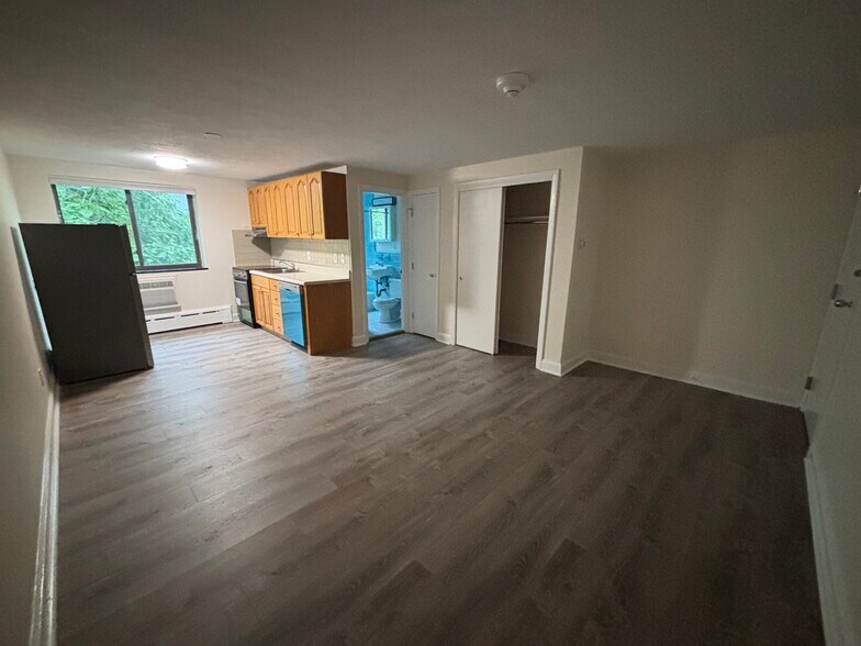 Building Photo - 5 Chester St