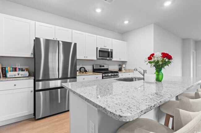 Building Photo - 714 Colt Ct