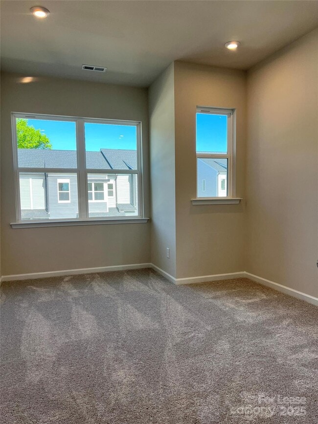 Building Photo - 3114 Hutton Gdns Ln