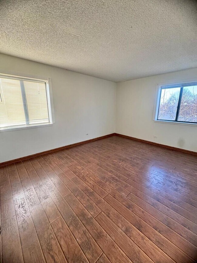 Building Photo - 1463 Mercury Dr