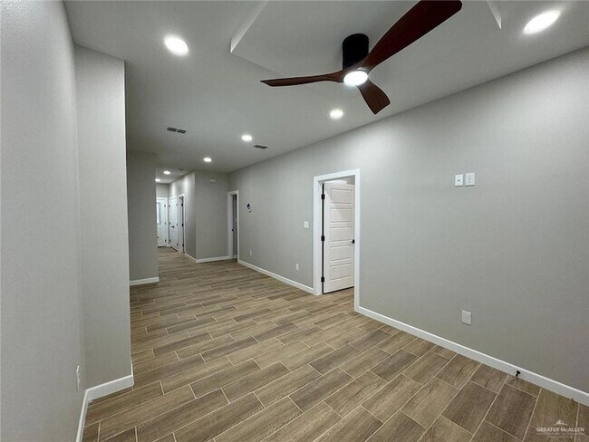 Building Photo - 107 San Jose Dr