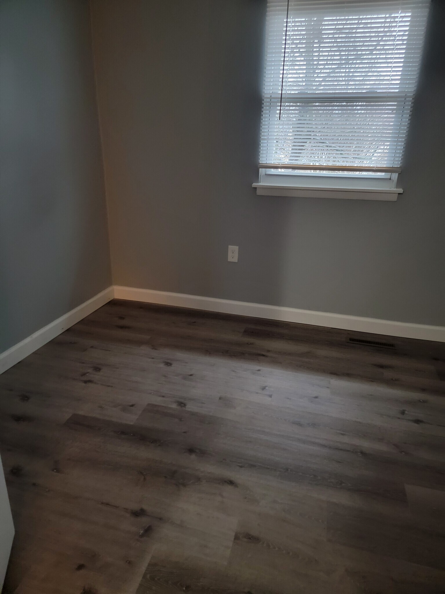 Building Photo - 228 Nathan Way