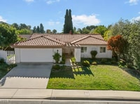 Building Photo - Single story 4 bed, 2 bath home in Newbury...