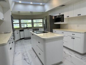 Building Photo - 9480 SW 99th St