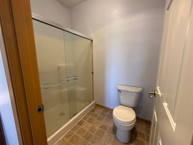 Building Photo - DuPont 2 bedroom 2 bath townhome