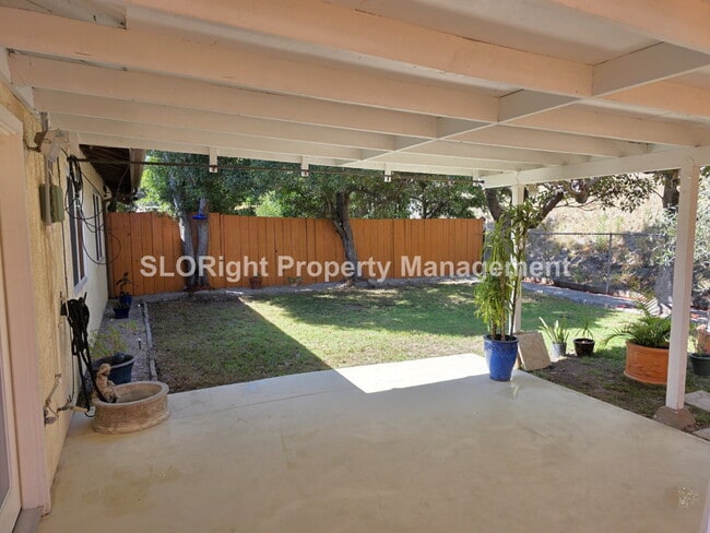 Building Photo - AVAILABLE NOW - 2 Bedroom/2 Bath Pismo Beach Home