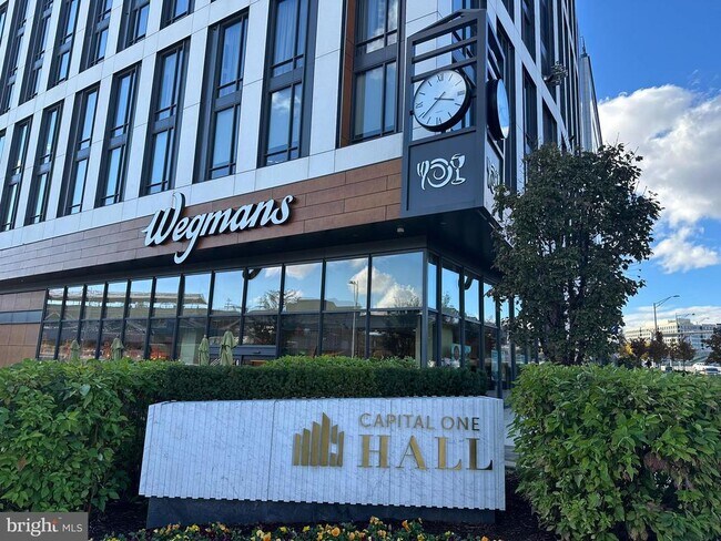 Building Photo - 1550 Spring Gate Dr.