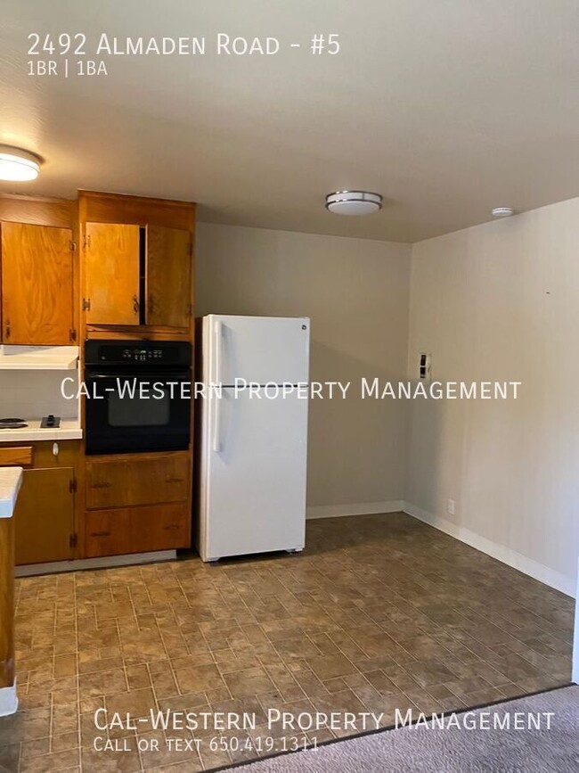 Building Photo - Nice 1 bed apartment on 2nd flr available now