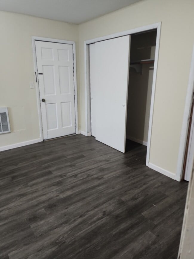 Building Photo - 1617 Jefferson St