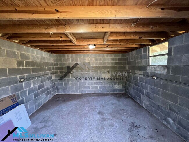 Building Photo - 200 Infinity Rd
