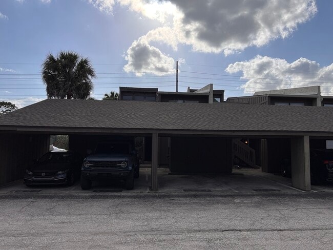 Building Photo - PRICE REDUCED!  Stylish 2 BR 2 BA Condo w/ Modern Amenities & Prime Parking!