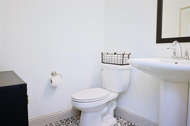 Building Photo - 1020 S Emil Pl