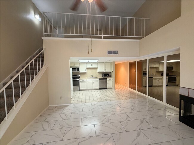 Building Photo - 14777 Wunderlich Dr