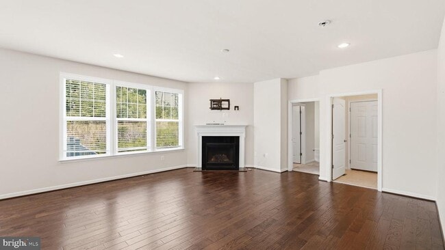 Building Photo - 424 Alder Dr