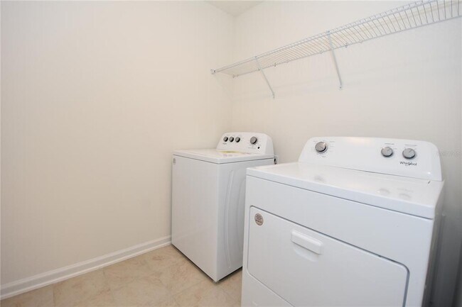 Building Photo - 24 Windsor Ter