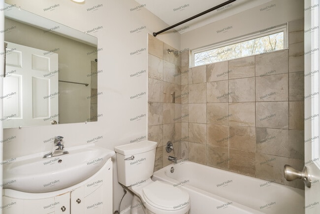 Building Photo - 10835 Antrill Dr