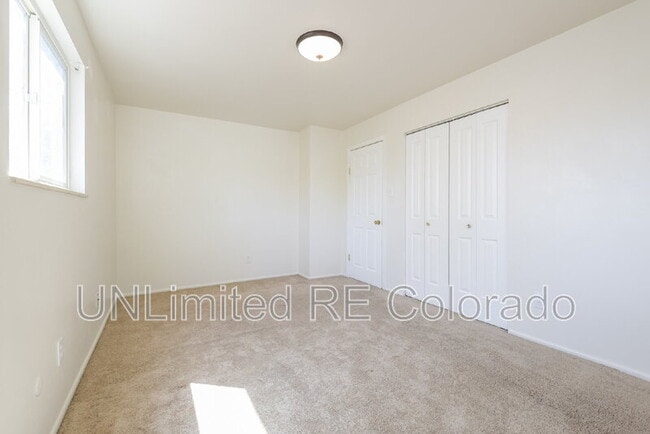 Building Photo - 9130 Osceola St