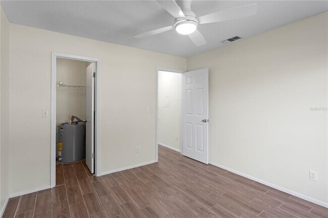 Building Photo - 13046 Leverington St