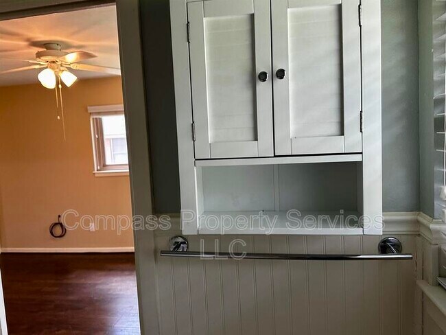 Building Photo - 8919 Whippoorwill Dr