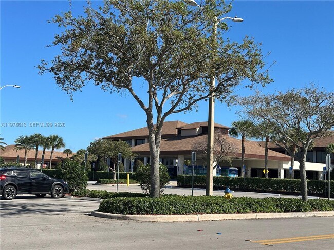 Building Photo - 901 SW 141st Ave