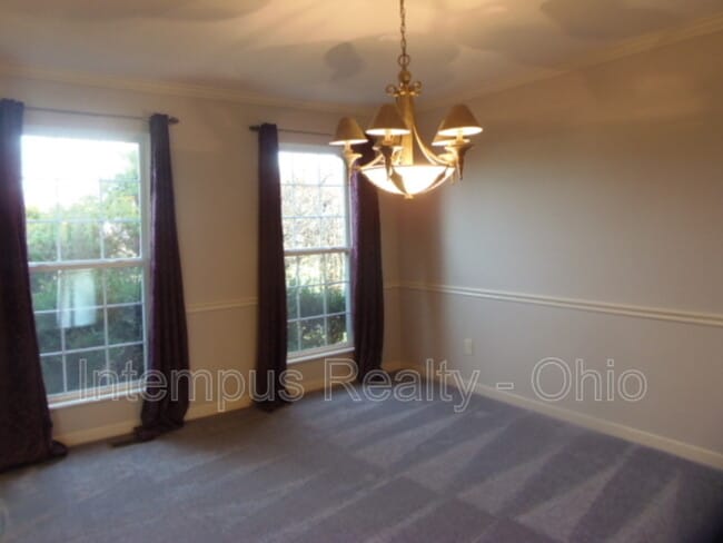 Building Photo - 516 Ironhorse Dr