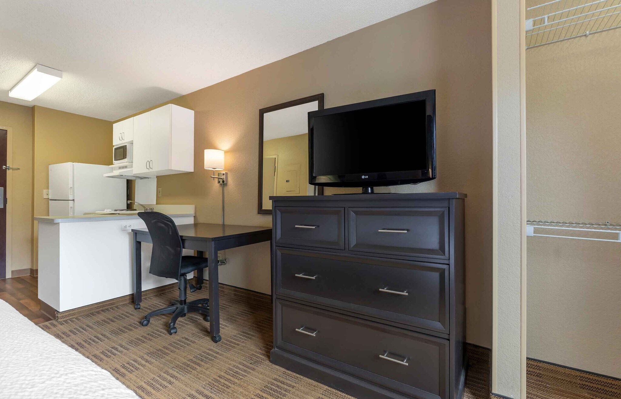 Building Photo - Furnished Studio-Austin - Northwest - Lakeline Mall