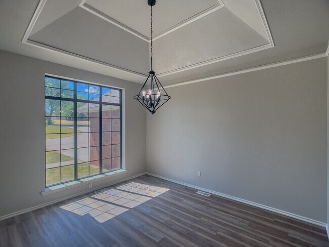 Building Photo - Large Private Oasis FOR RENT in Tuttle!