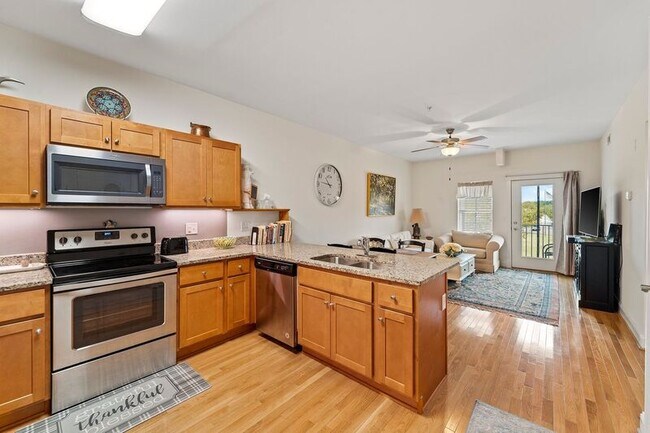 Building Photo - 11905 Centre St