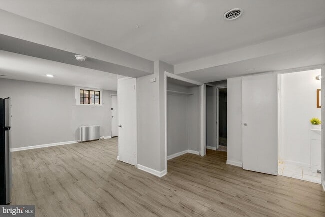 Building Photo - 2107 Brighton Rd