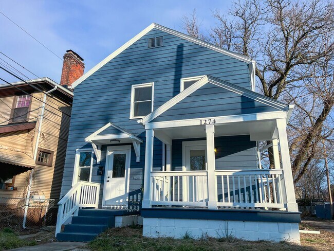 Building Photo - Beautifully Updated Columbus Home with Fir...