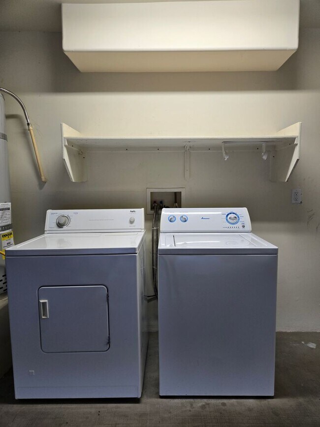 Building Photo - A Fabulous 3 Bedroom, 2.5 Bathroom, 2 Car Garage Townhome in NW Las Vegas