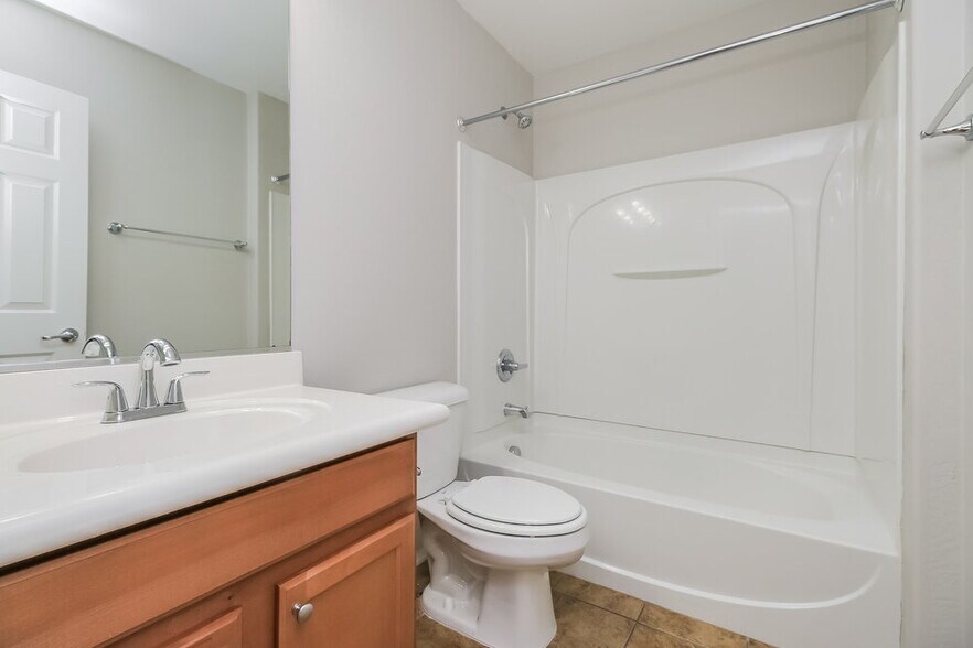 Building Photo - 425 N Ranger Ct