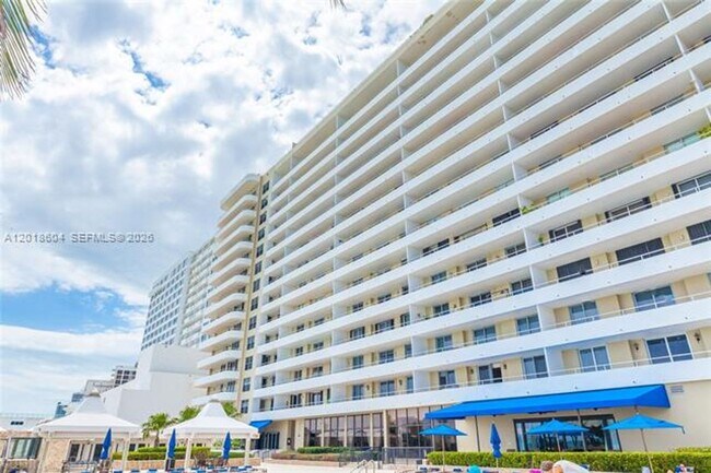 Building Photo - 5555 Collins Ave