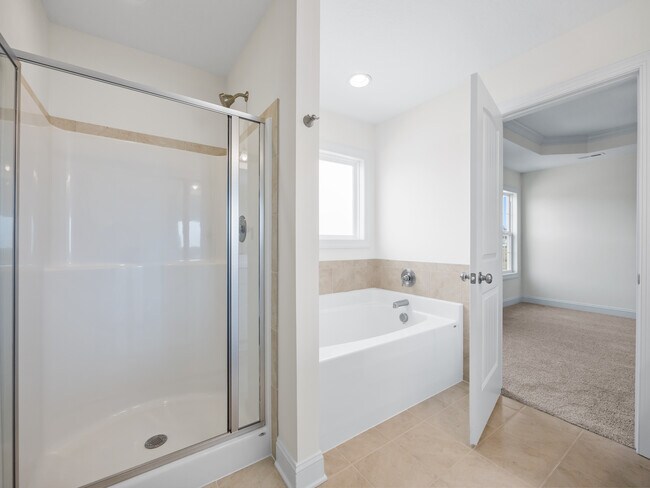 Building Photo - 424 Montgomery Dr