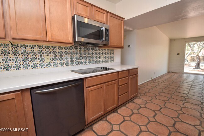 Building Photo - 6902 E Big Bear Dr