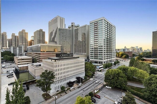 Building Photo - 215 Piedmont Ave NE