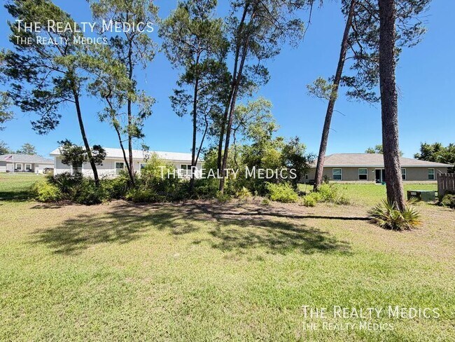 Building Photo - 13585 SW 42 Ave