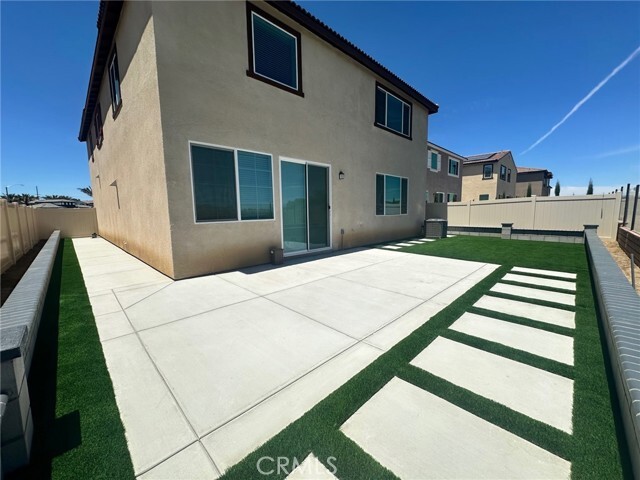 Building Photo - 30460 Arroyo Spgs St
