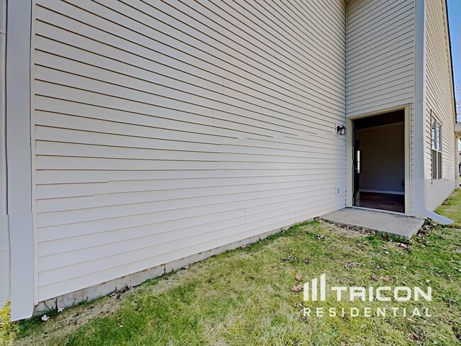 Building Photo - 4921 May Ridge Ln