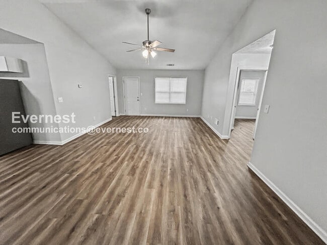 Building Photo - 505 Chestnut Ln