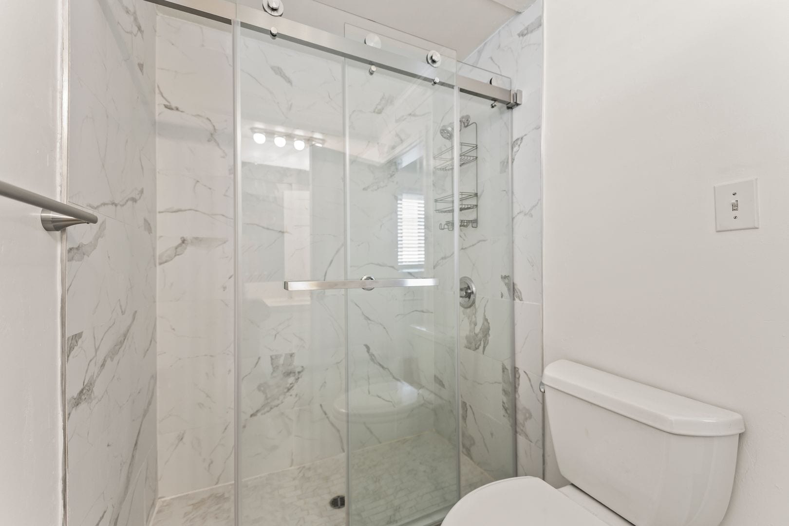 Building Photo - 1444 S Beverly Dr