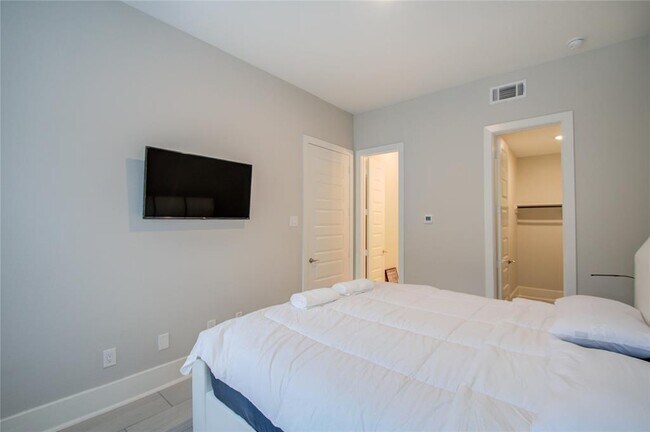 Building Photo - 2020 McGowen St