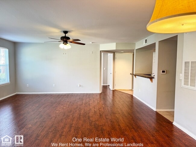 Building Photo - 425 Summit Ridge Pl