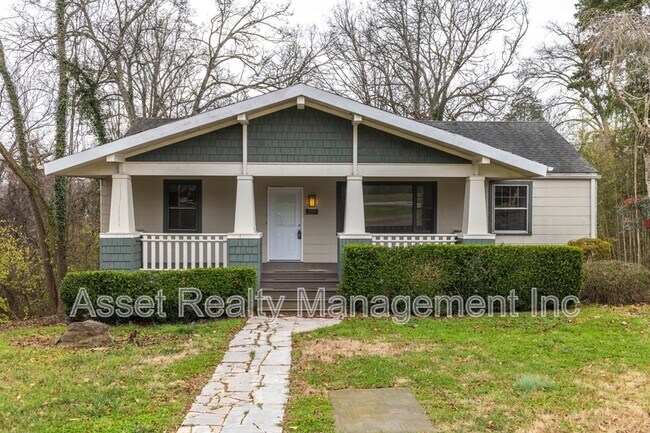 Primary Photo - 5501 Lake Shore Dr