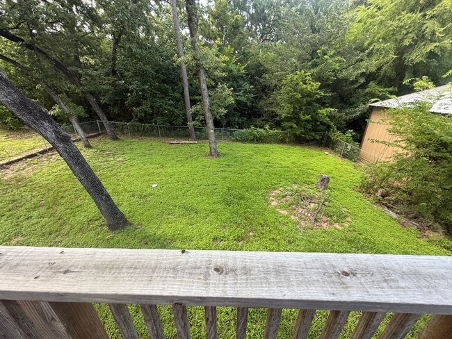 Building Photo - 22675 Lakeway Harbor Dr