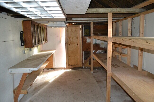 Building Photo - Nice and previously remodeled 2 bedroom w/ detached 3rd bedroom, carport & storage garage in Clay...