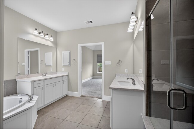 Building Photo - 3031 Lantana Trl