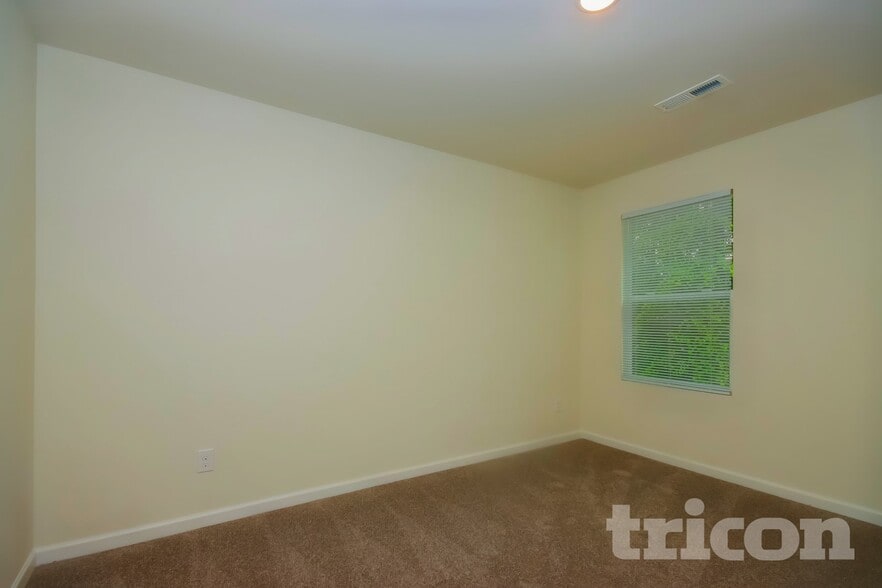 Building Photo - 109 Sunwood Ct