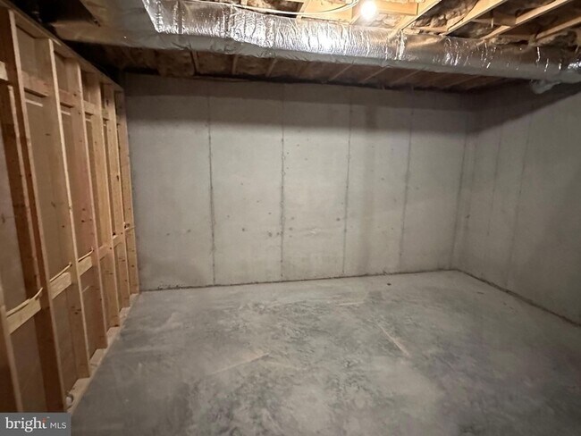 Building Photo - 22 Silverhill Ln